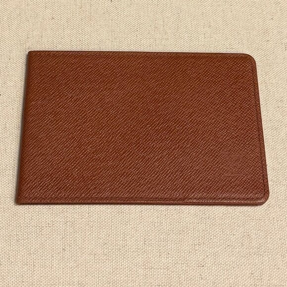 *Rare* Louis Vuitton Tiaga Leather Card Holder ID Wallet - Picture 3 of 12